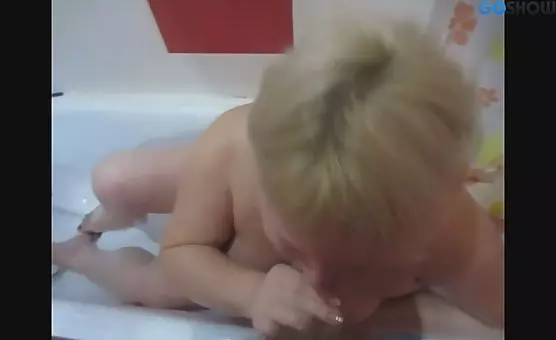 BBW Blowjob and Handjob Marathon in the Tub